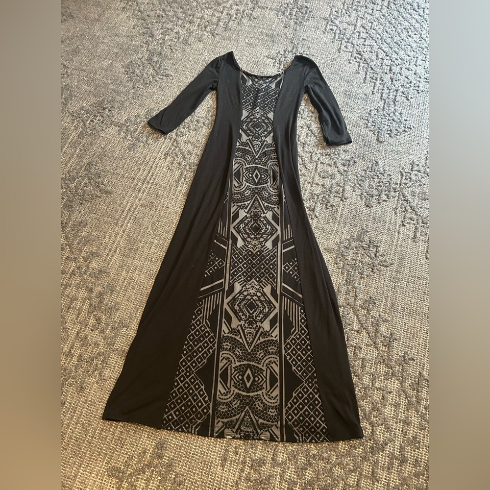 Elegant Black and Gray Patterned Dress